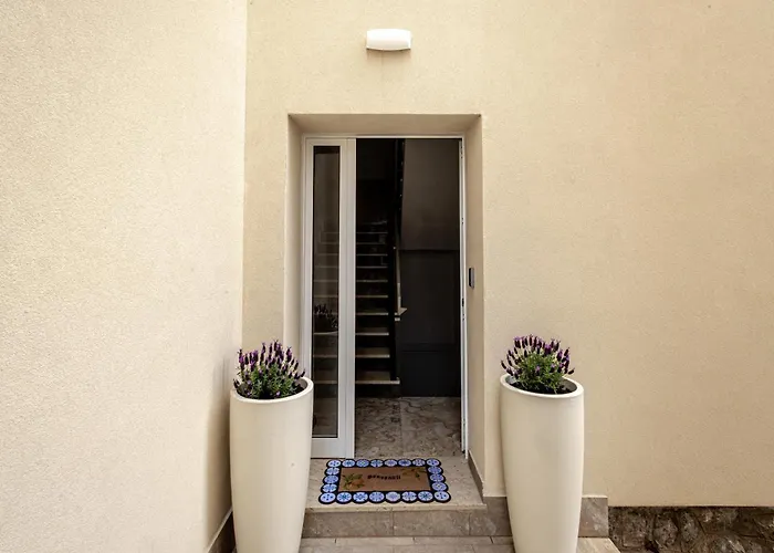 Sea Center A Guest house Terrasini